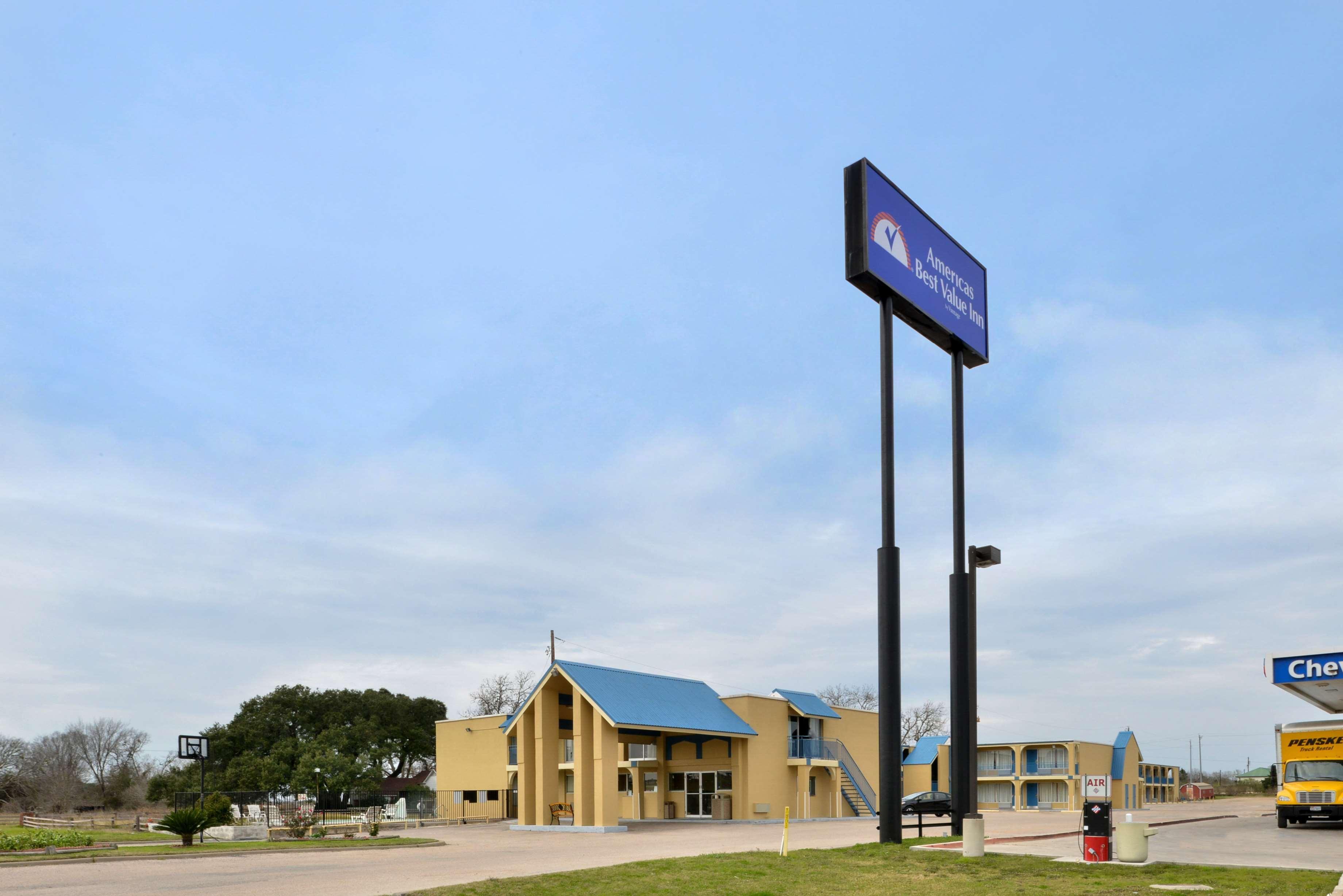 Americas Best Value Inn Schulenburg Extérieur photo